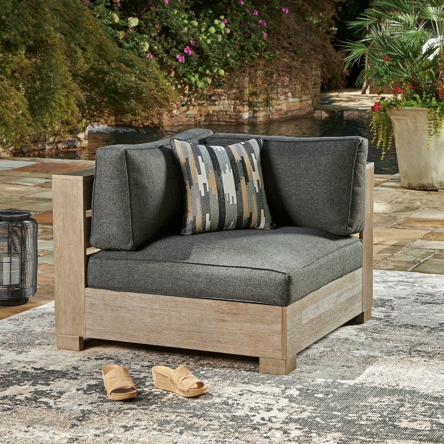 Citrine Park 5-Piece Outdoor Sectional with Ottoman