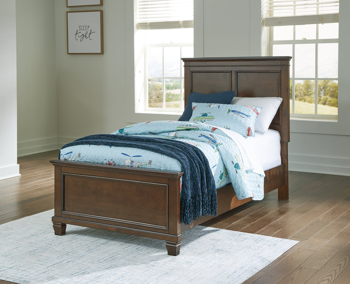 Danabrin  Panel Bed