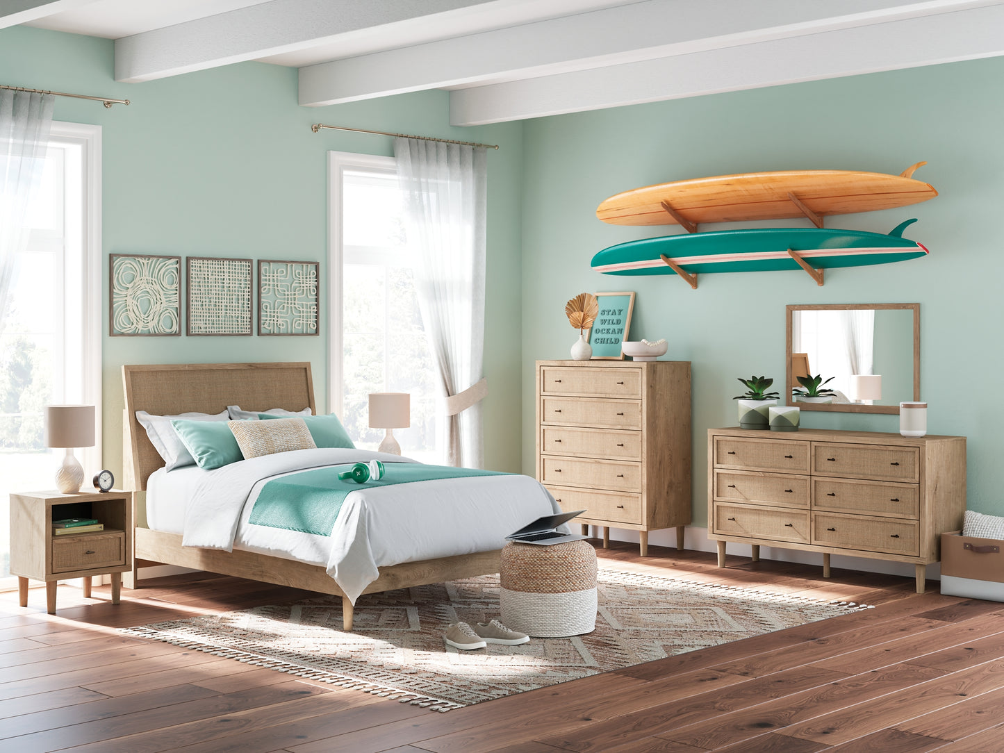 Cielden  Panel Bed