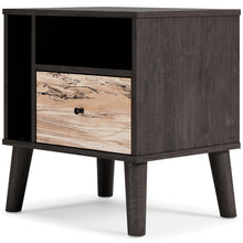 Load image into Gallery viewer, Piperton Queen Panel Headboard with Dresser and 2 Nightstands
