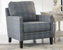 Load image into Gallery viewer, Traemore Accent Chair
