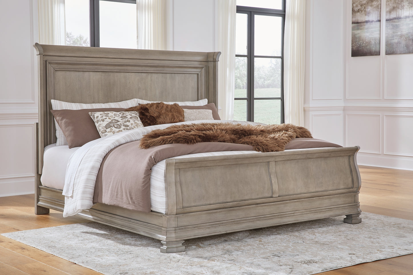 Lexorne California King Sleigh Bed with Mirrored Dresser